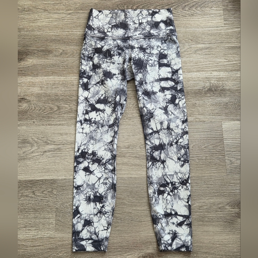 Lululemon Wunder Under Hi-Rise 7/8 Tight *Full-On Luxtreme 25"
